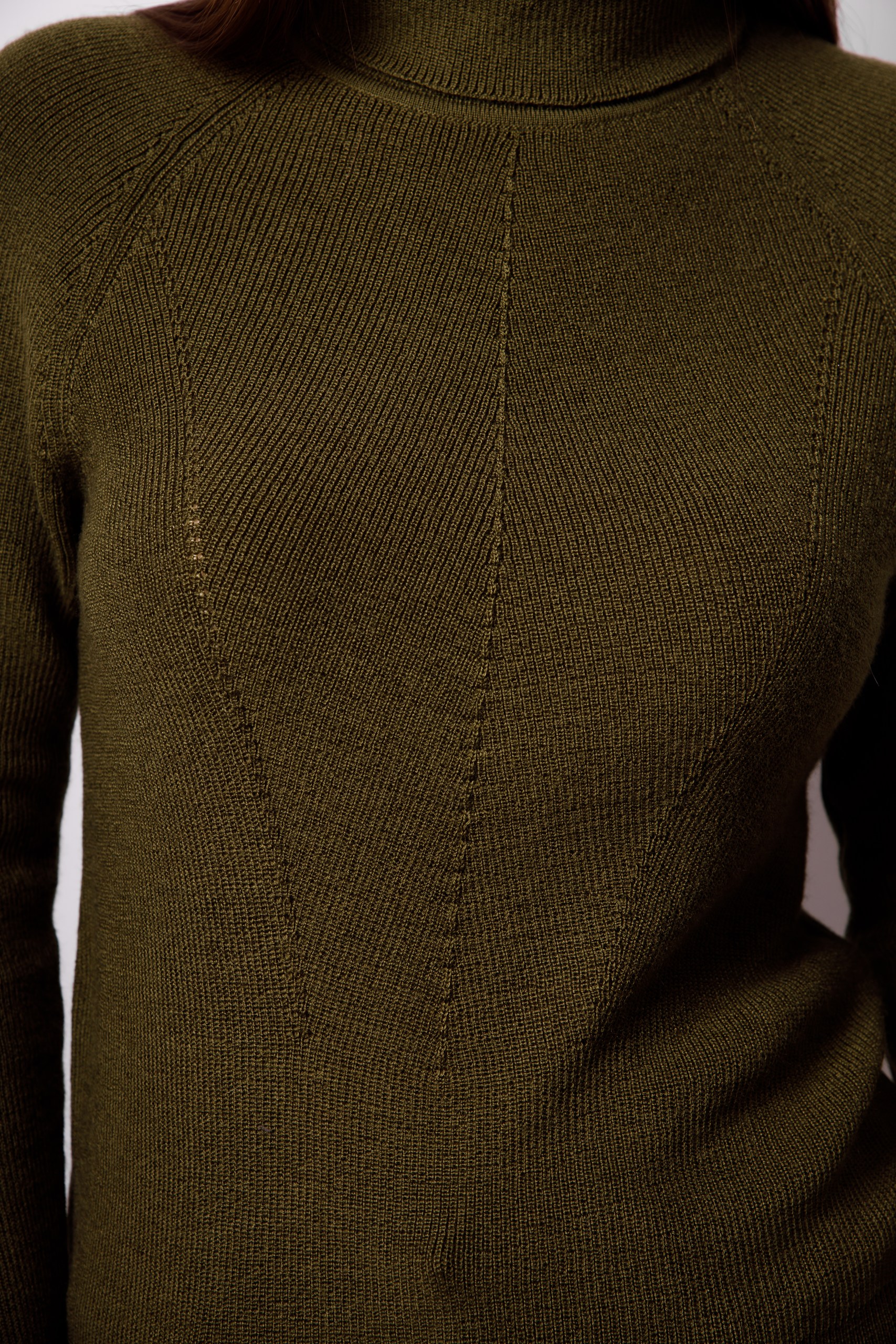 картинка Свитер женский "Урсула" (оливковый) от магазина Одежда+