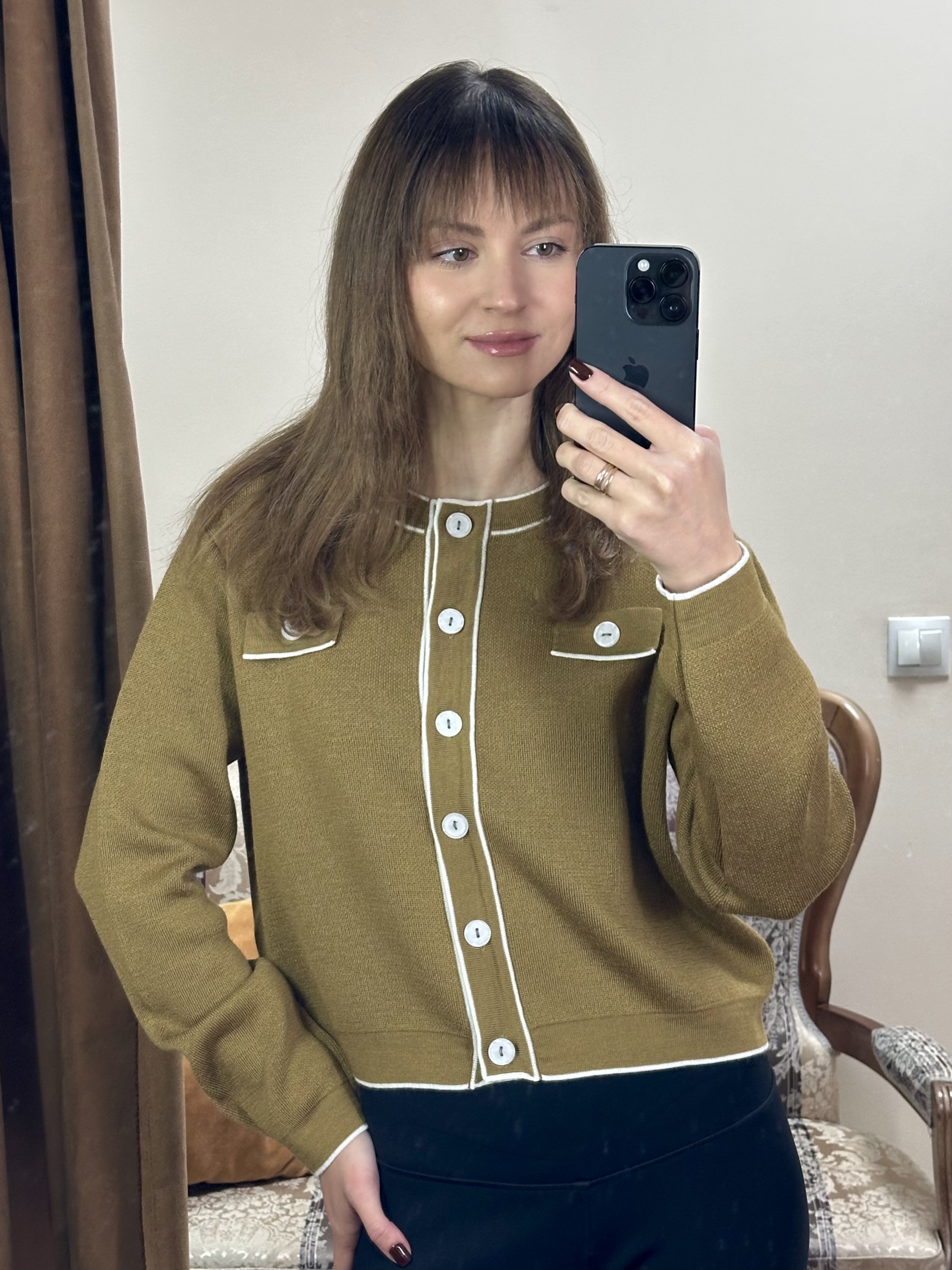 картинка Жакет женский «Шанель» (бежевый, отделка снежинка) от магазина Одежда+