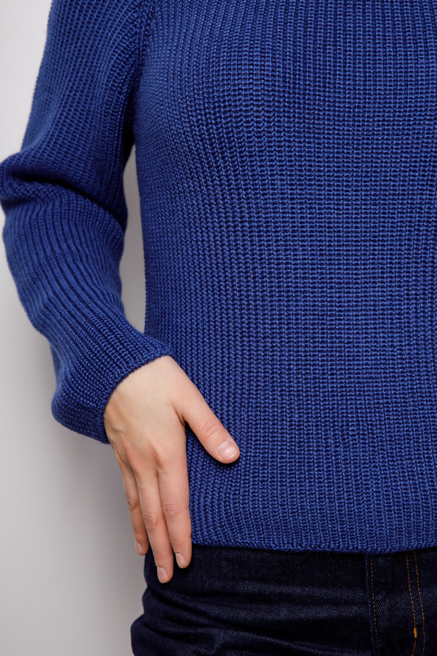 картинка Свитер женский «Сатин» (сумеречный синий) от магазина Одежда+