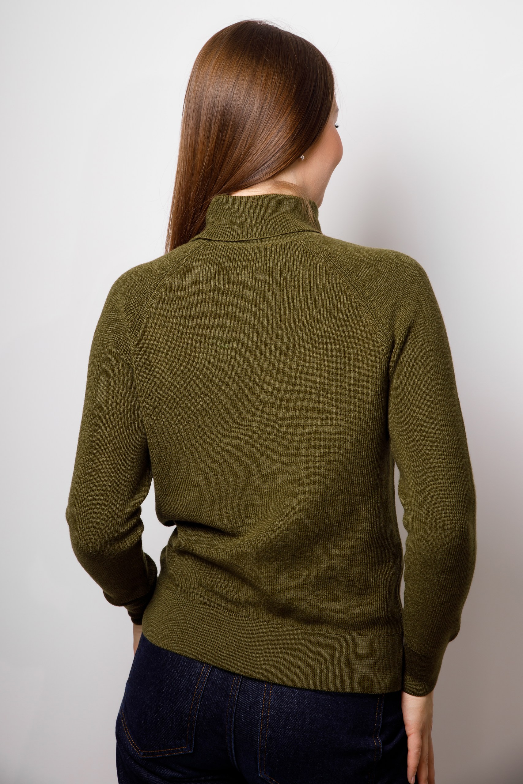 картинка Свитер женский "Урсула" (оливковый) от магазина Одежда+