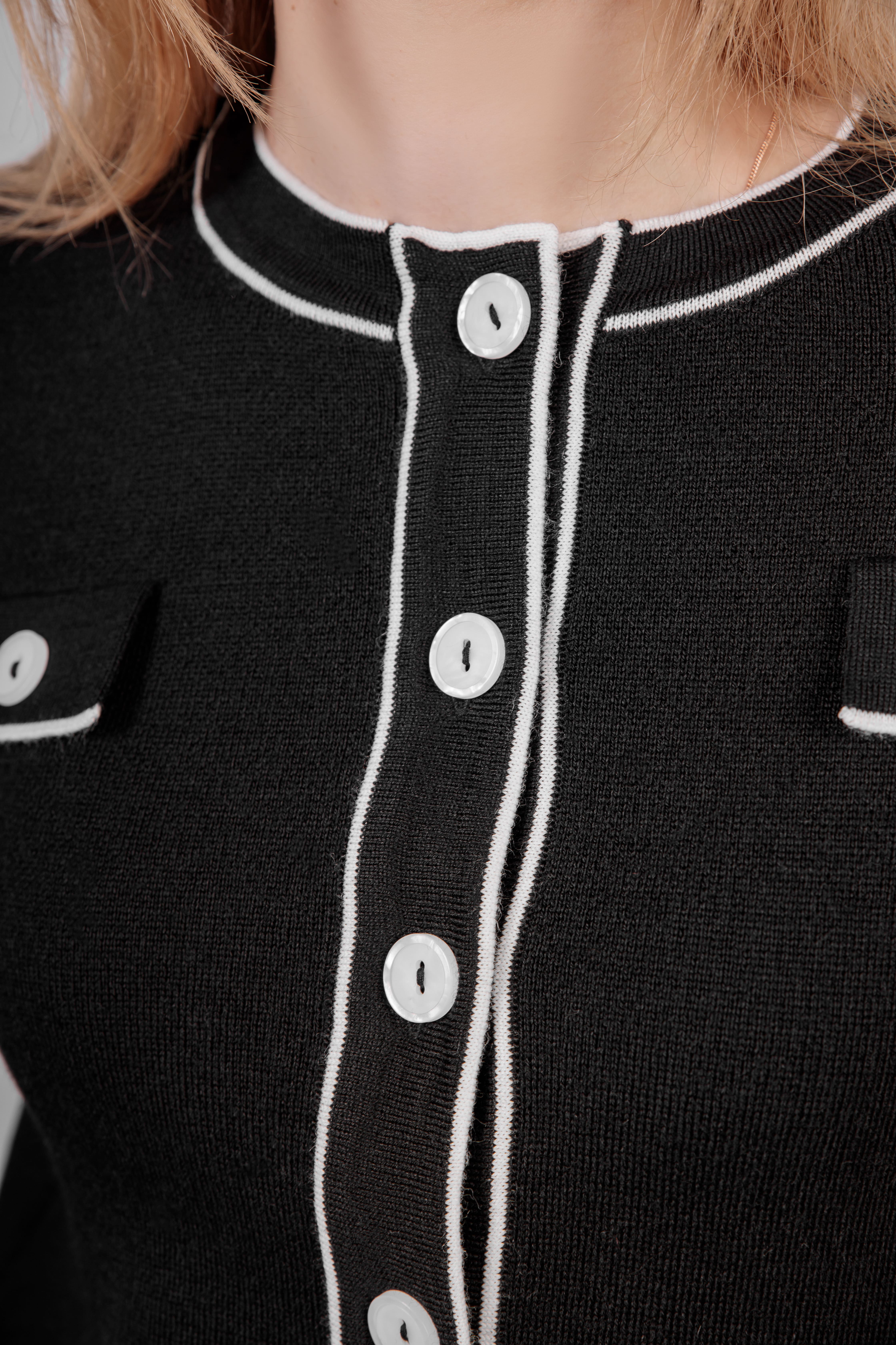 картинка Жакет женский «Шанель» (черный, отделка снежинка) от магазина Одежда+