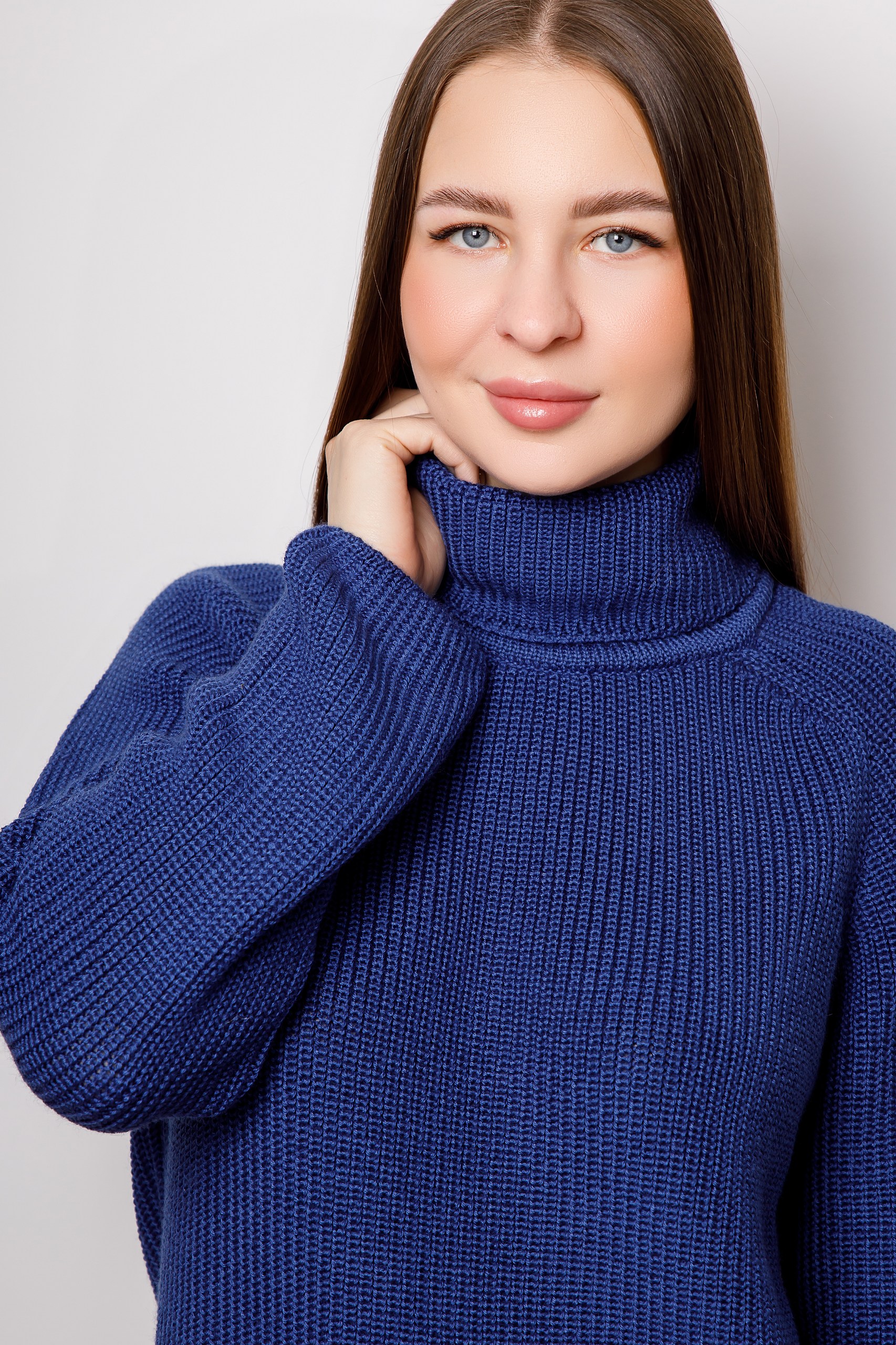 картинка Свитер женский «Сатин» (сумеречный синий) от магазина Одежда+