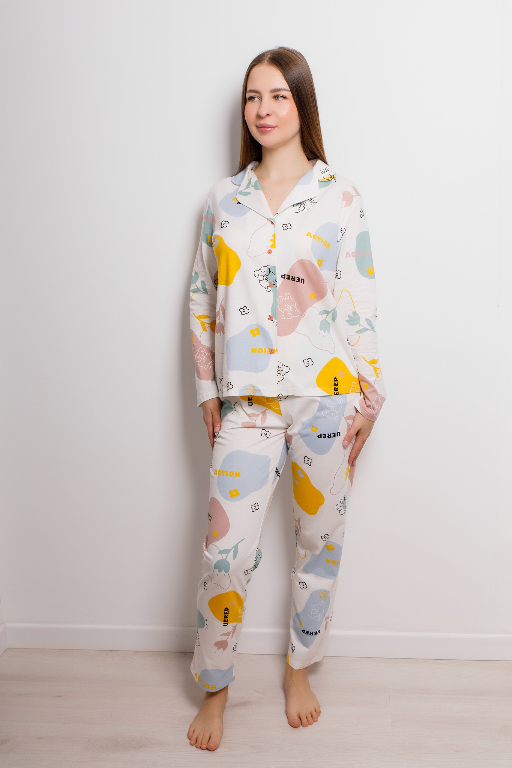 картинка Пижама женская «Люси-цвет» (разноцветный принт на молочном фоне)  от магазина Одежда+