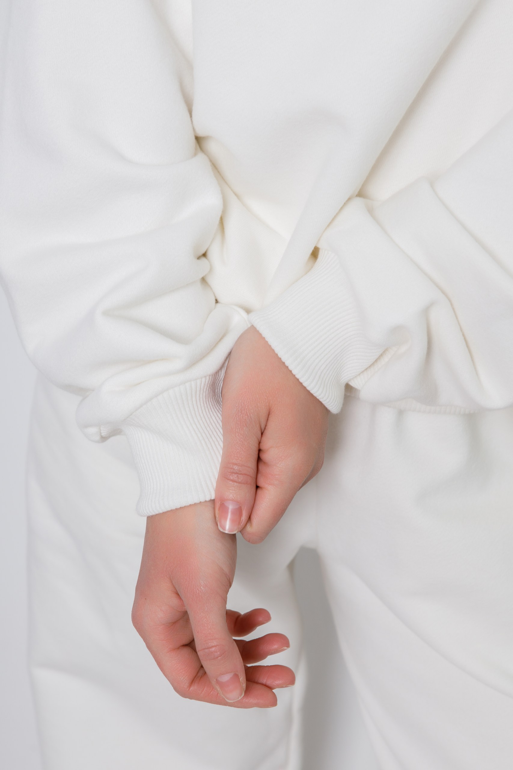 картинка Джемпер женский "Свон" (молочный с голубой вышивкой) от магазина Одежда+