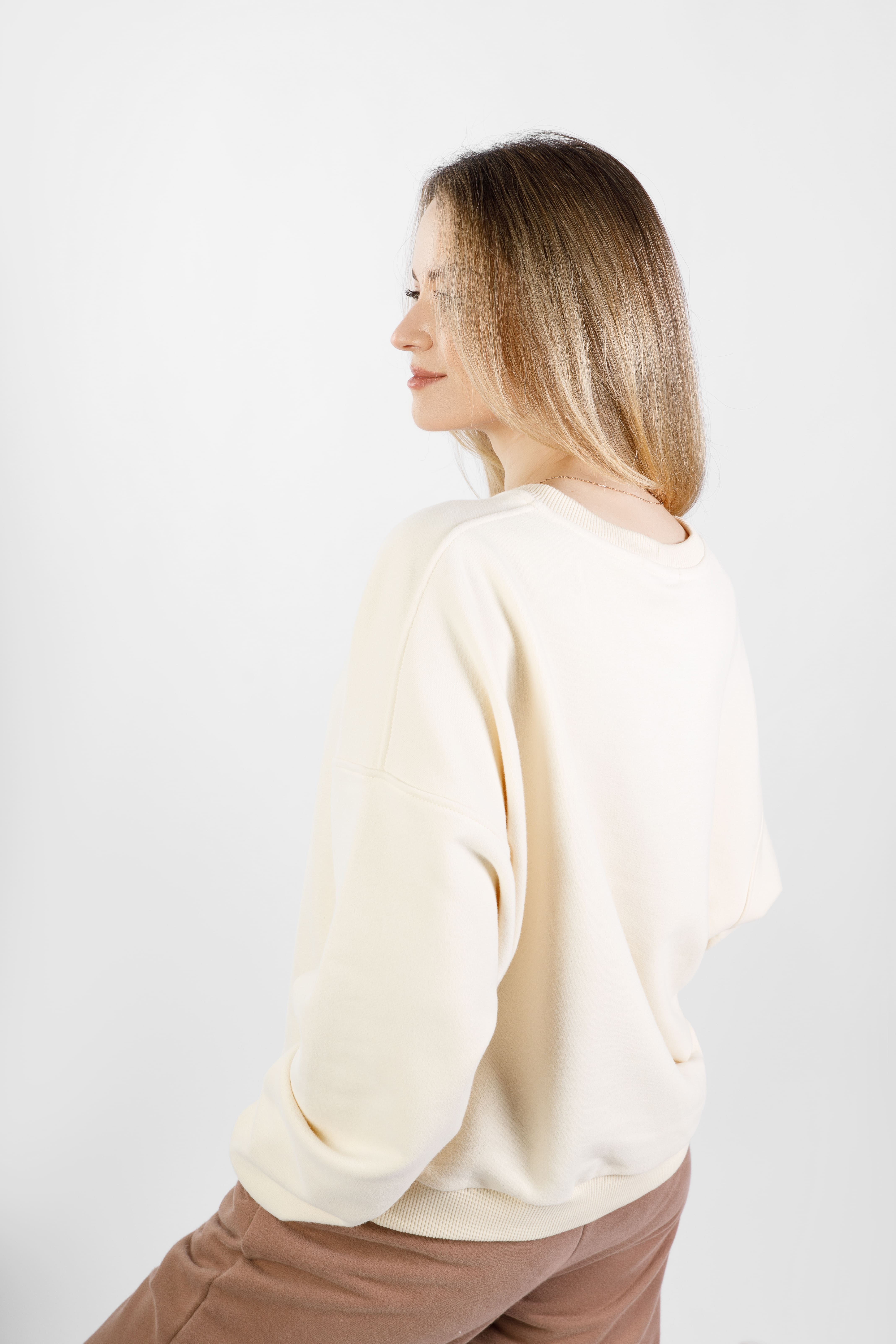 картинка Джемпер женский «RIOT-Д3» (молочный) от магазина Одежда+