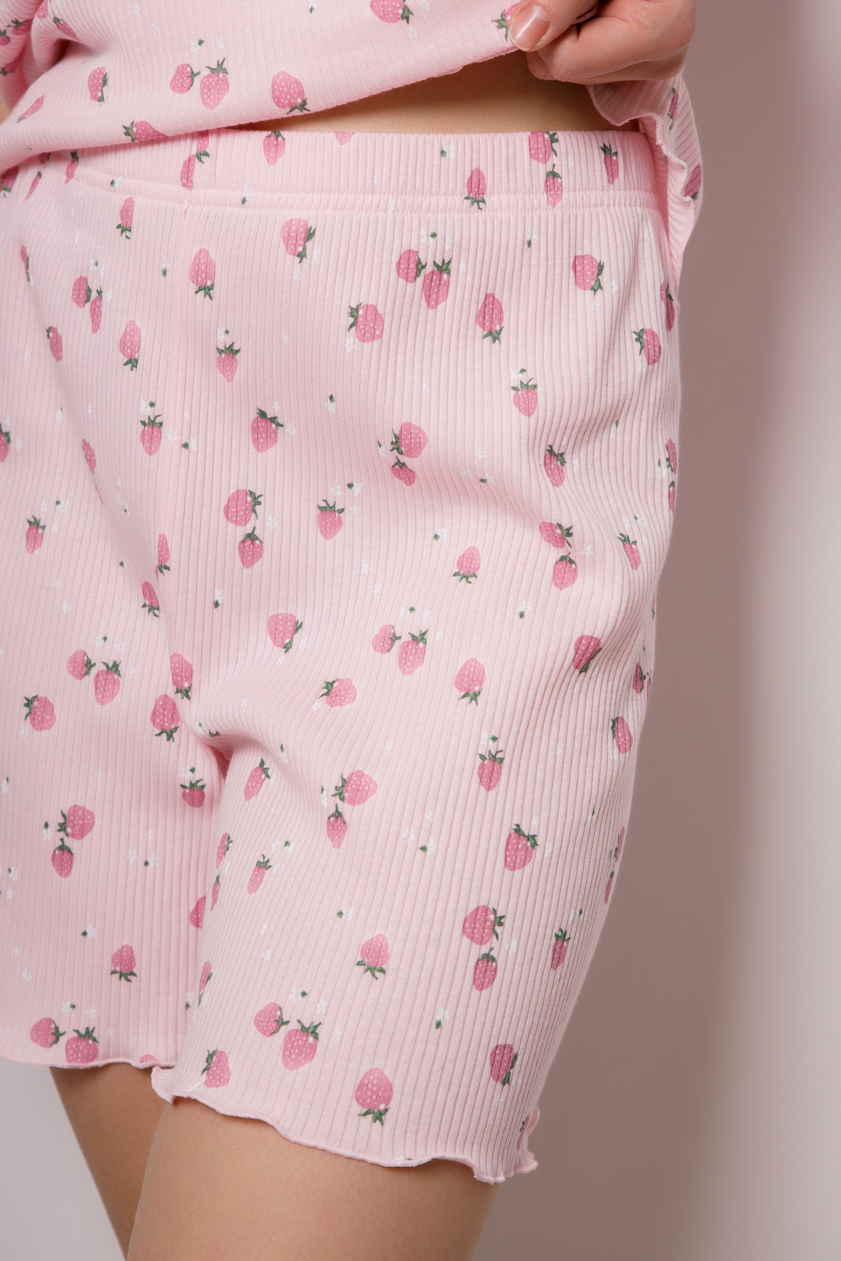 картинка Пижама женская «Жасмин-цвет» (клубника на светло-розовом фоне)  от магазина Одежда+