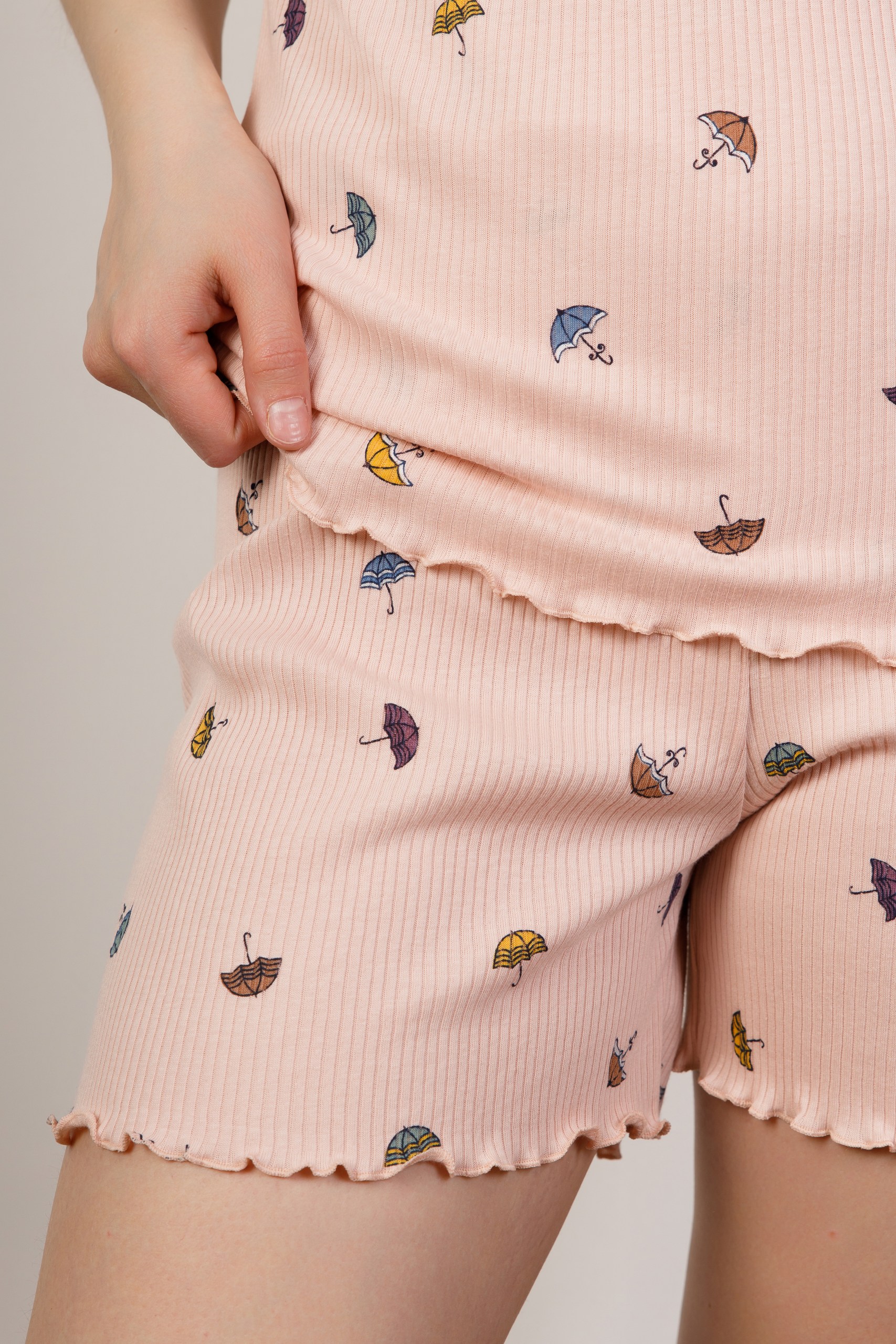 картинка Пижама женская «Жасмин-цвет» (разноцветные зонтики на пудровом фоне)  от магазина Одежда+