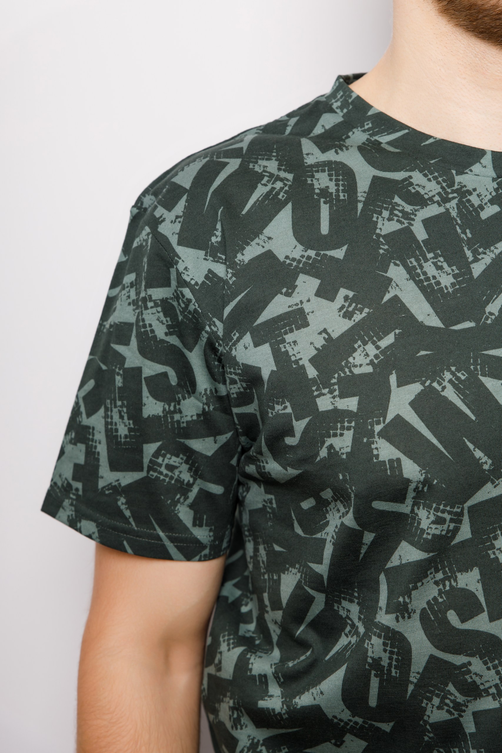 картинка Джемпер мужской «Т-ширт-цвет» (зеленые буквы на мятном фоне) от магазина Одежда+